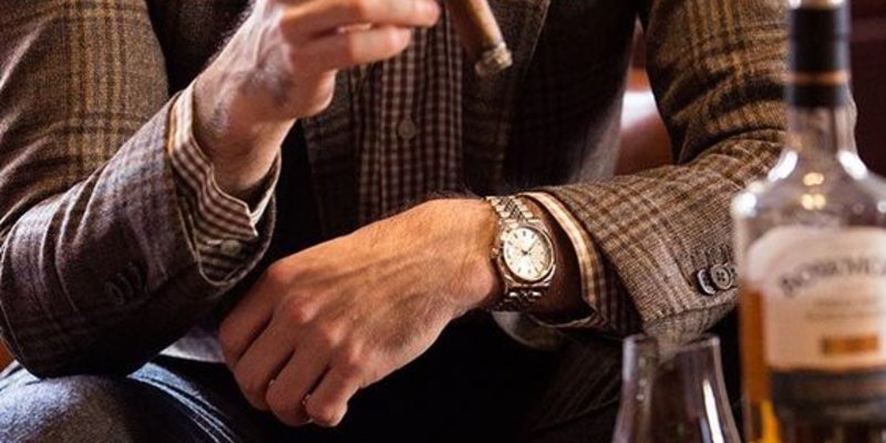 Nên uống kèm thức uống gì khi hút xì gà (cigar)?