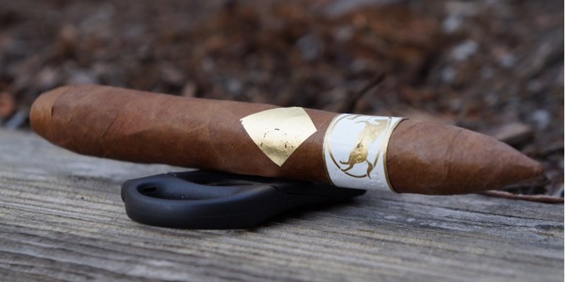 REVIEW ĐÁNH GIÁ CIGAR CAVALIER GENEVE WHITE SERIES SALOMONES