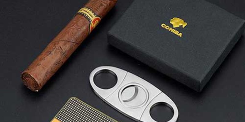 Lựa chọn dao cắt xì gà hoàn hảo dành cho người mới hút xì gà