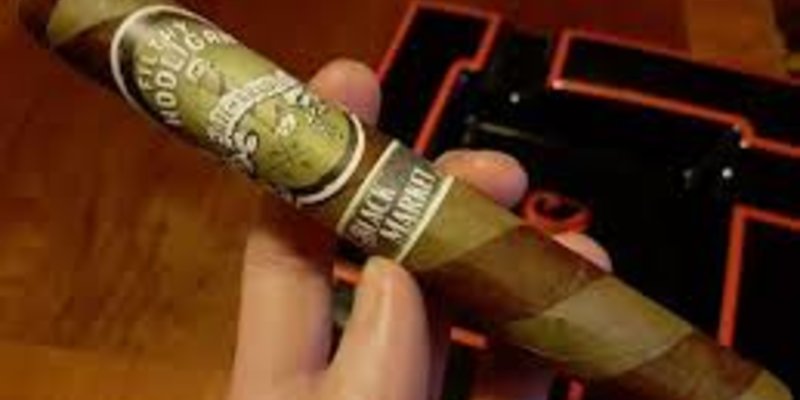 Filthy Hooligan 2016 dòng xì gà độc đáo của Alec Bradley