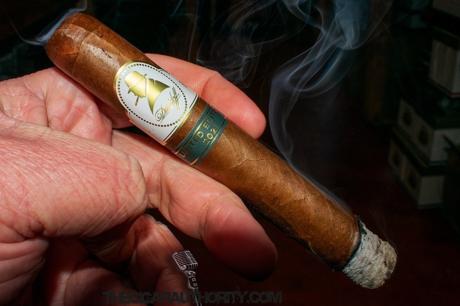 Đánh giá xì gà Davidoff Winston Churchill Limited Edition 2021