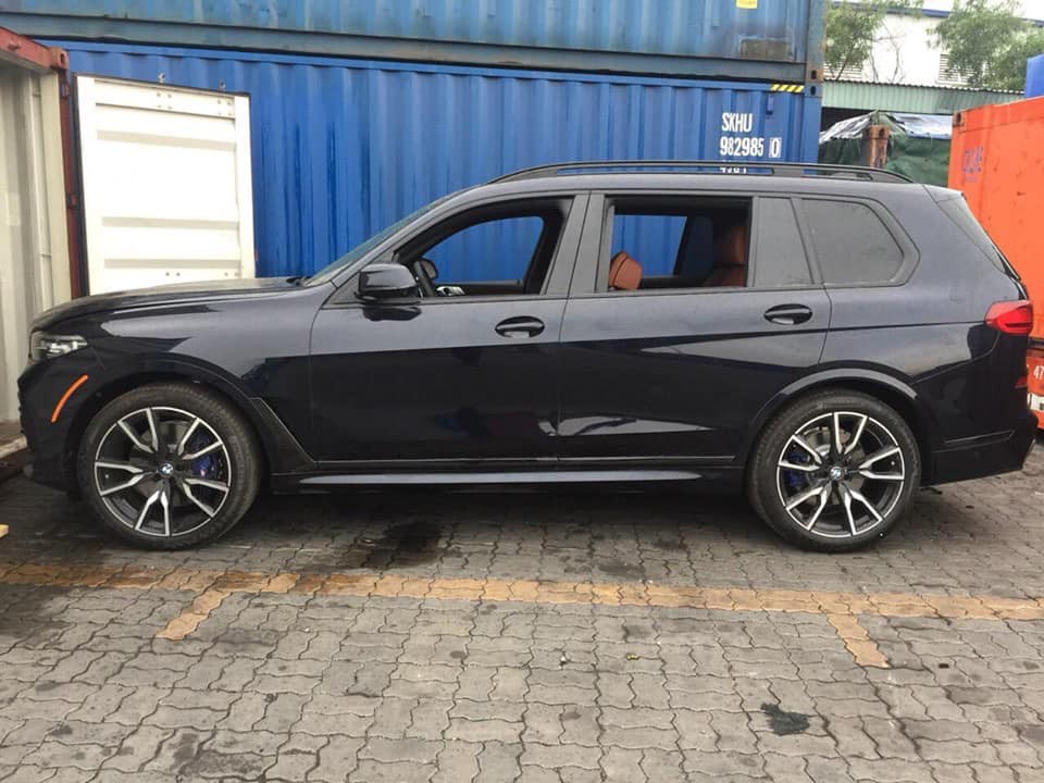 BMW X7 thứ 2 về nước thực sự đại gia việt quá chịu chơi .